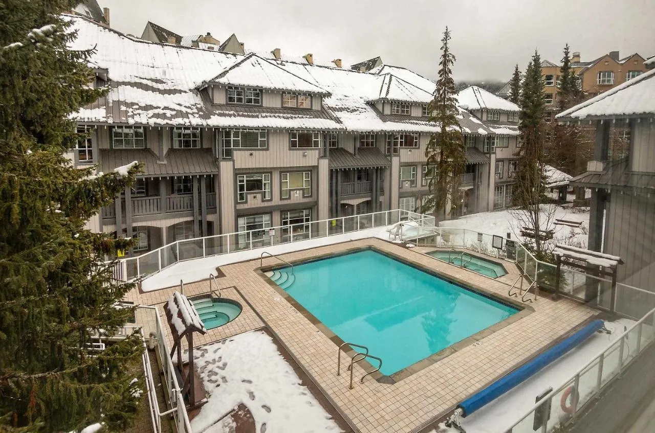 Impeccable Glacier Lodge Hotel Room W Pool+Hot Tub Whistler 0*,  Canada